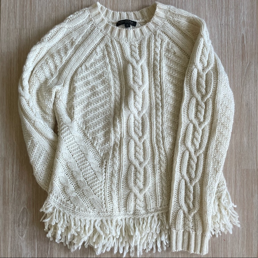 EUC Banana Republic Italian Yarn Cable Knit Sweater Size M